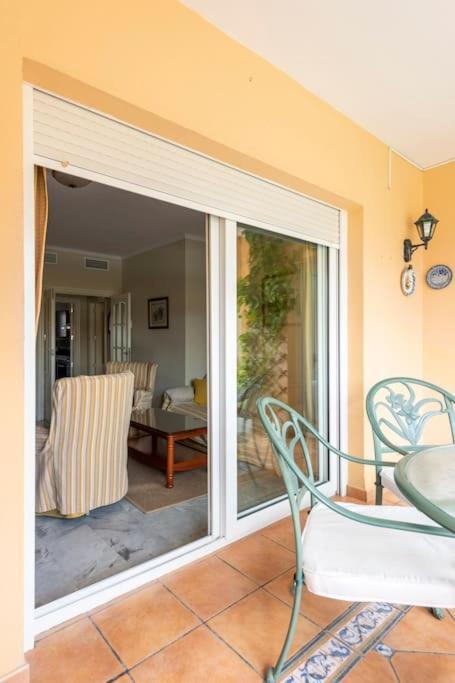 Playa De Alamos-playamar Malaga. Apartamento *